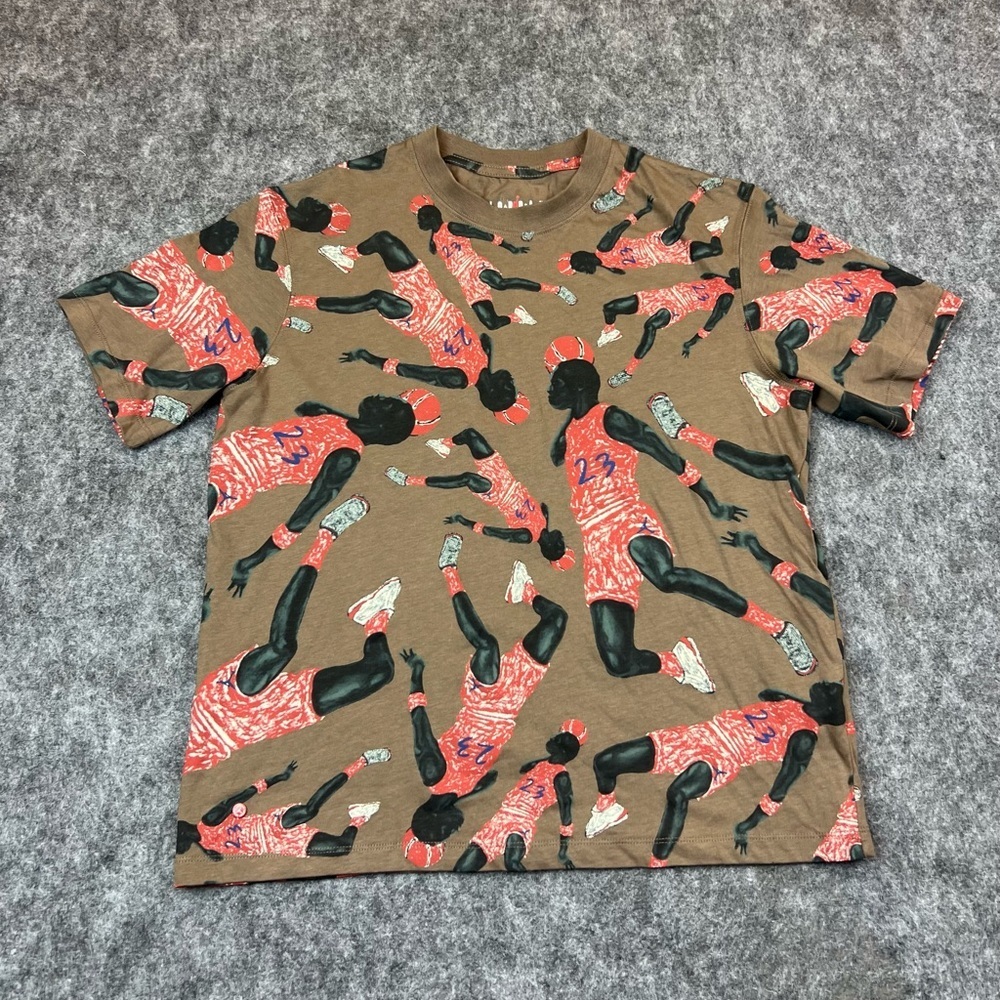 Jordan Loose Fit T-Shirt in Brown with Red Logo Women’s Size Small